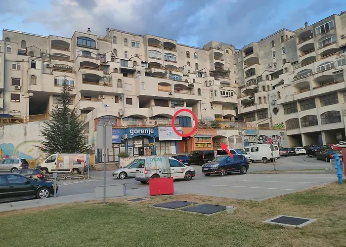 M アパート モスタル